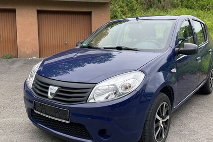 Dacia Sandero 82.500 km 1.699 &euro; Gummersbach 51645