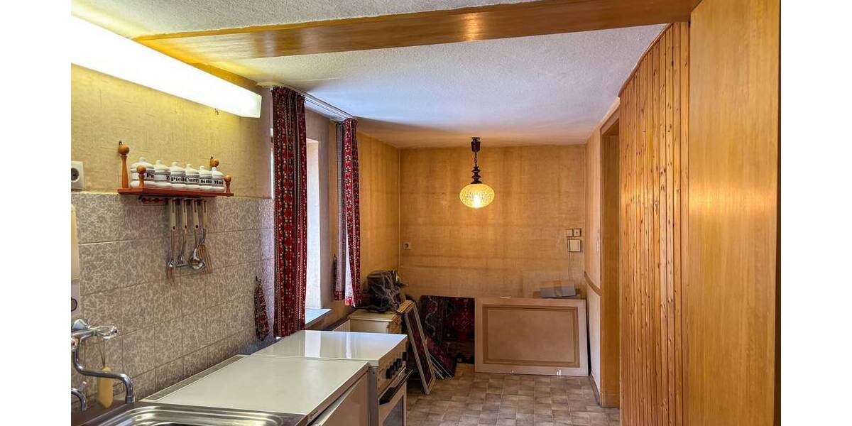 Einfamilienhaus Wissen - 6 Zimmer, 186 m&sup2;, 175.000&euro; | Angebot:25738109