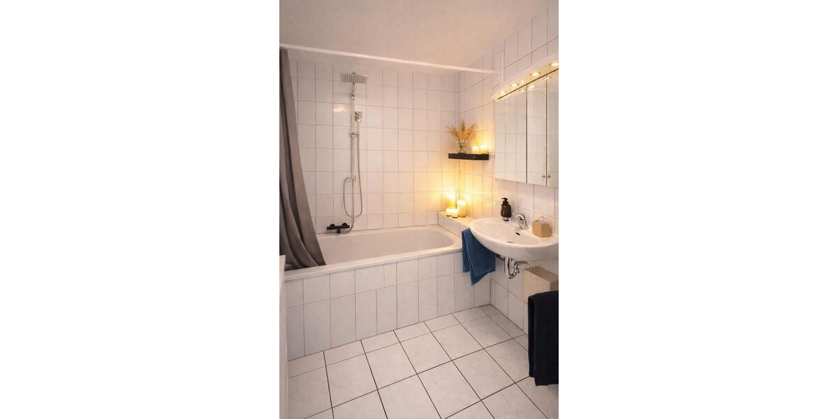 Etagenwohnung Gummersbach Berstig Süd - 2 Zimmer, 71 m&sup2;, 815&euro; | Angebot:25750085