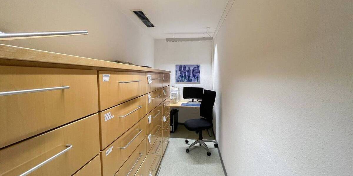 Gewerbeobjekt Wissen - 9 Zimmer, 900&euro; | Angebot:26106223