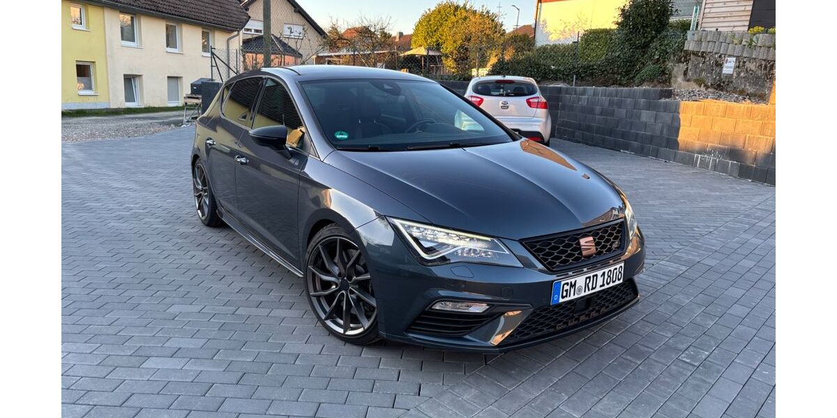 Seat Leon 82.000 km 22.499 &euro; Marienheide 51709