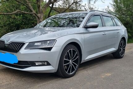 Skoda Superb 135.003 km 13.599 &euro; Gummersbach 51645