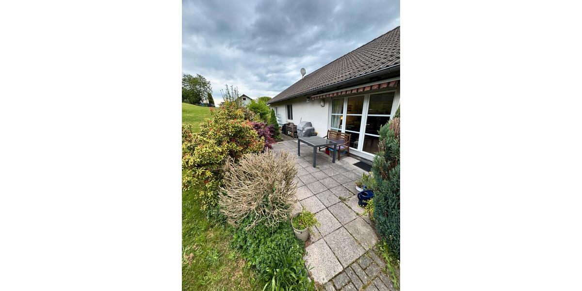 Bungalow Nümbrecht - 4 Zimmer, 114 m&sup2;, 300.000&euro; | Angebot:26702155