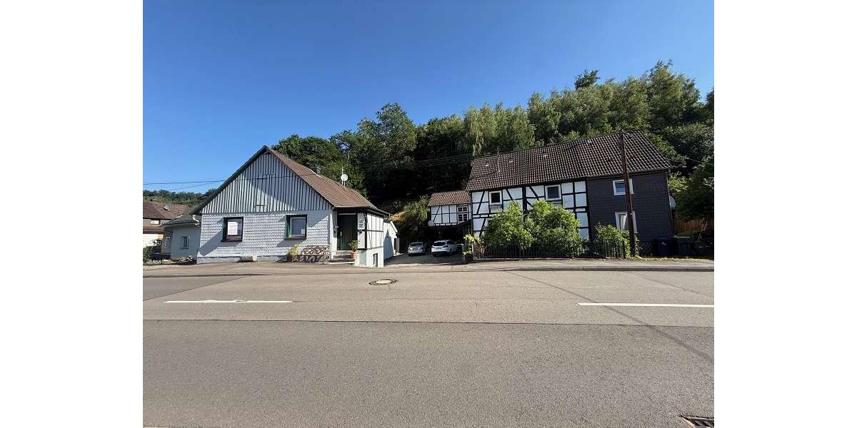 Einfamilienhaus Reichshof - 9 Zimmer, 170 m&sup2;, 290.000&euro; | Angebot:26470629