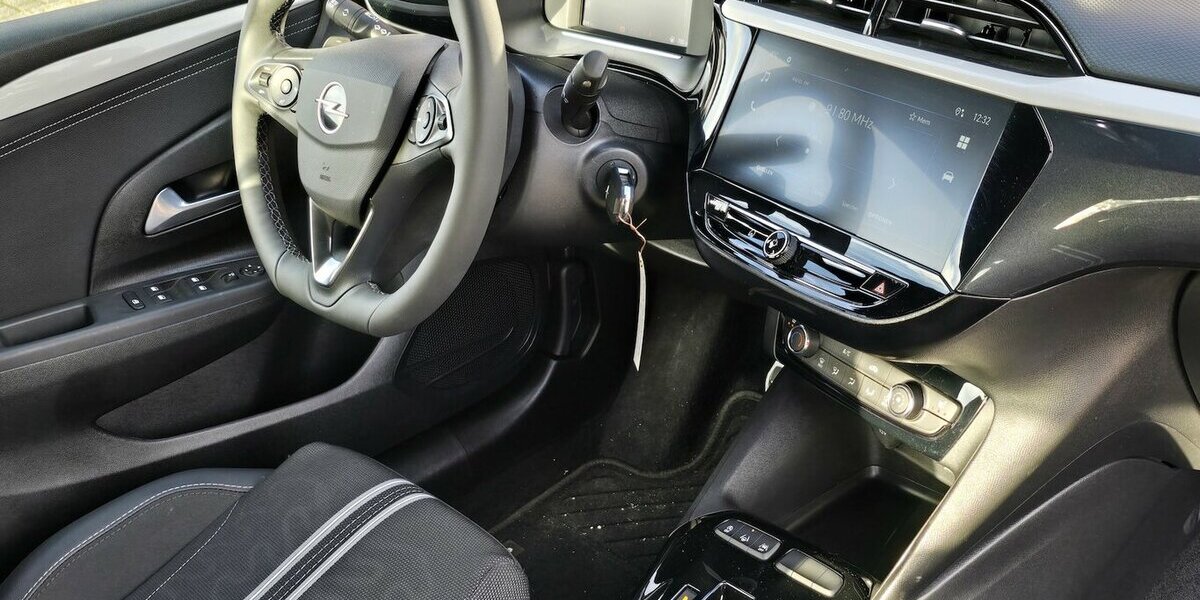 Opel Corsa GS Automatik|Winterpaket|ACC|Kamera 17.762 km 18.850 &euro; Wermelskirchen 42929