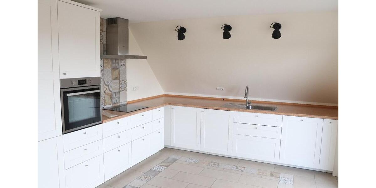 Dachgeschoßwohnung Overath - 2.5 Zimmer, 74 m&sup2;, 860&euro; | Angebot:27605581