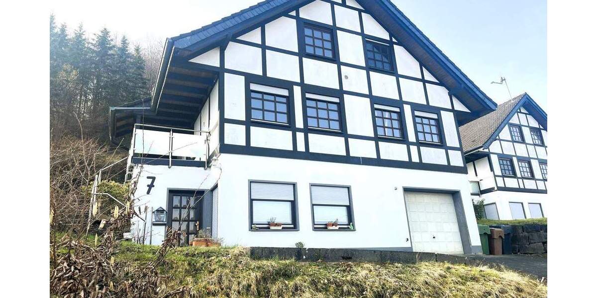 Einfamilienhaus Wiehl - 4 Zimmer, 152 m&sup2;, 349.000&euro; | Angebot:25796901