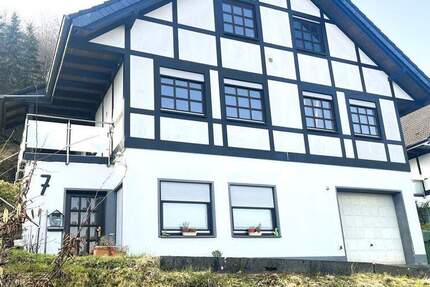 Haus Wiehl - 4 Zimmer, 152 m&sup2;, 349.000&euro; | Angebot:25796901