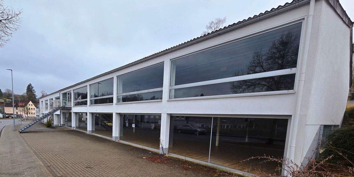 Gewerbeobjekt Lüdenscheid Staberg - 2 Zimmer, 500 m&sup2;, 3.000&euro; | Angebot:25688972