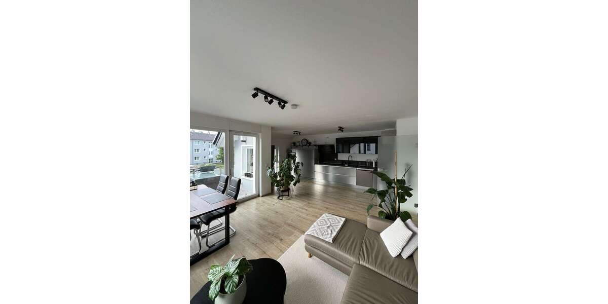 Etagenwohnung Wermelskirchen Tente - 4 Zimmer, 96 m&sup2;, 1.150&euro; | Angebot:27385341
