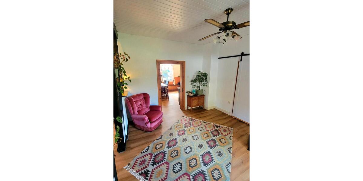 Einfamilienhaus Wiehl - 6 Zimmer, 140 m&sup2;, 359.000&euro; | Angebot:25873079