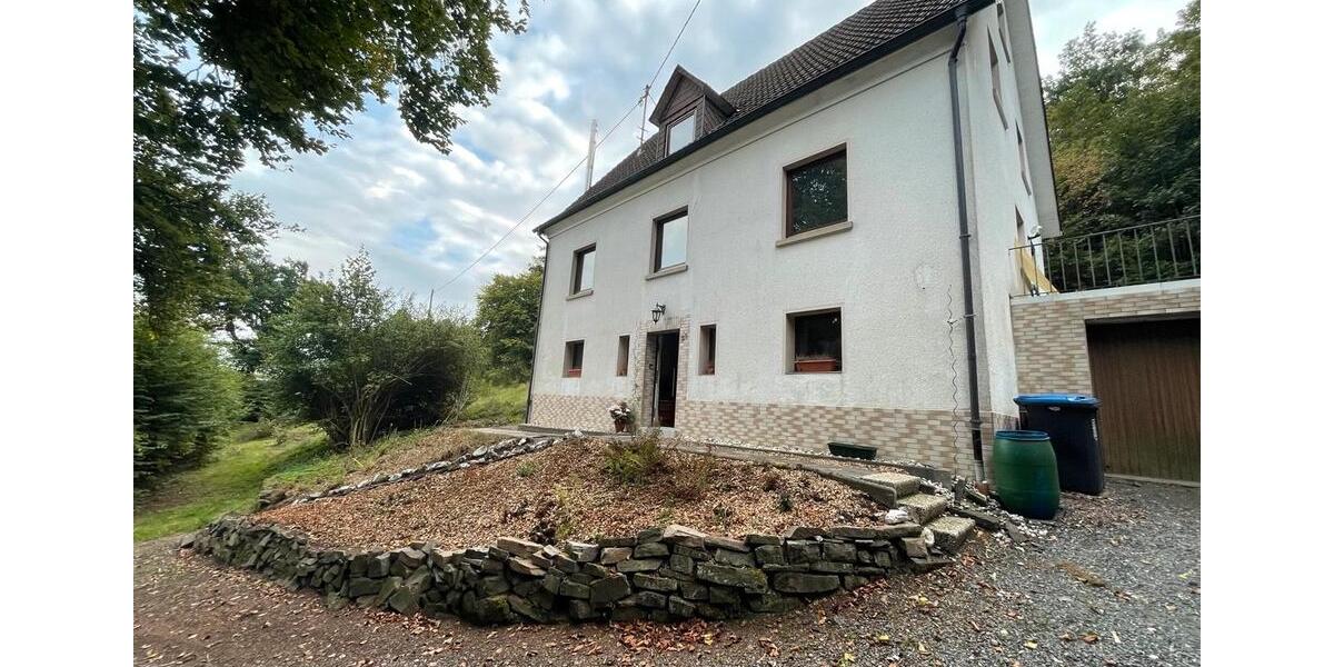 Einfamilienhaus Freudenberg - 6 Zimmer, 145 m&sup2;, 160.000&euro; | Angebot:26762085