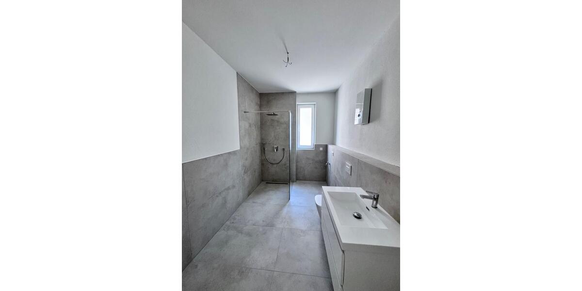 Etagenwohnung Gummersbach - 2 Zimmer, 73 m&sup2;, 900&euro; | Angebot:26132190
