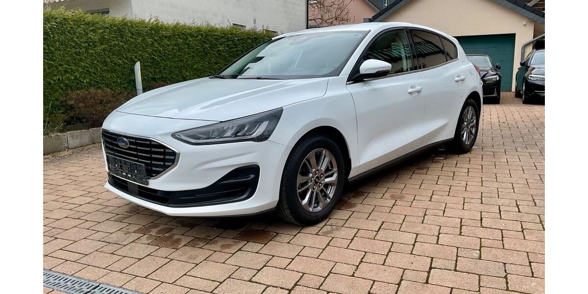 Ford Focus 72.650 km 11.950 &euro; Neunkirchen 53819
