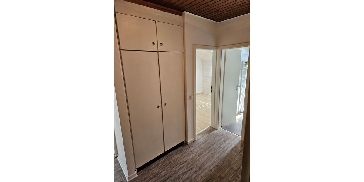 3 Zimmer, Küche, Dusch-Bad - Dachgeschoßwohnung Lüdenscheid Brügge | Angebot:27120087