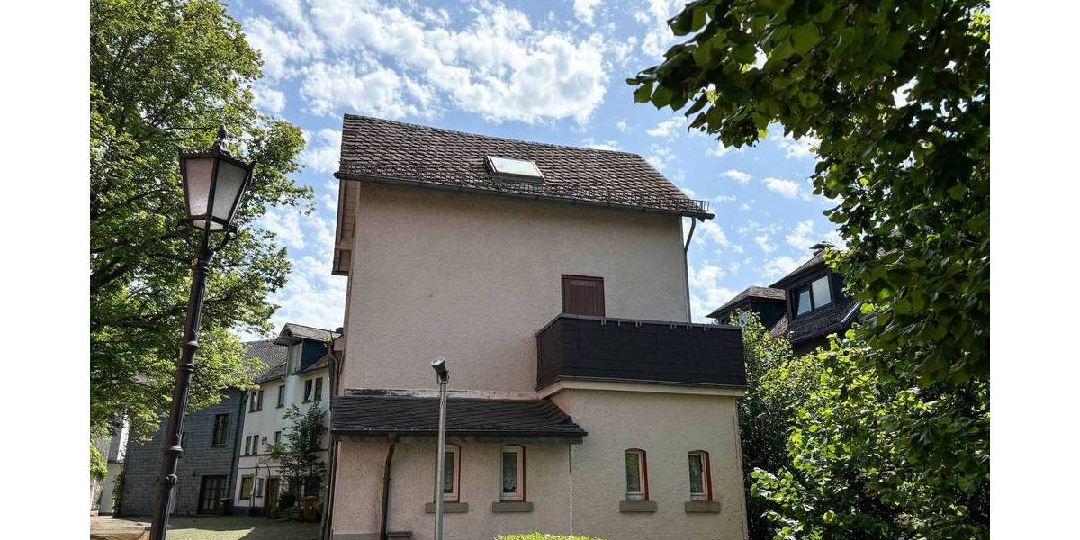 Einfamilienhaus Wissen - 6 Zimmer, 186 m&sup2;, 175.000&euro; | Angebot:25738109