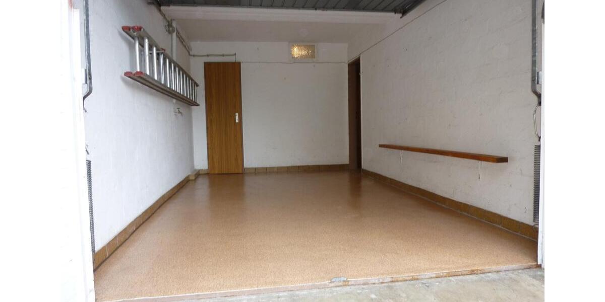 Mehrfamilienhaus, Wohnhaus Reichshof - 8 Zimmer, 206 m&sup2;, 495.000&euro; | Angebot:25436764