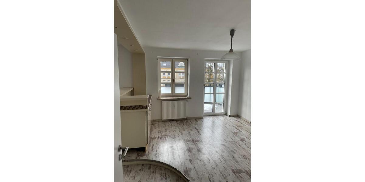 Dachgeschoßwohnung Lüdenscheid - 3.5 Zimmer, 88 m&sup2;, 700&euro; | Angebot:24864412