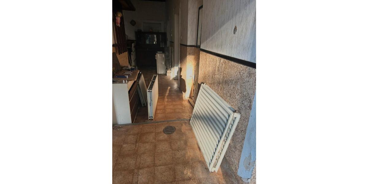 Einfamilienhaus Gummersbach Berstig Süd - 8 Zimmer, 331 m&sup2;, 135.000&euro; | Angebot:25126932