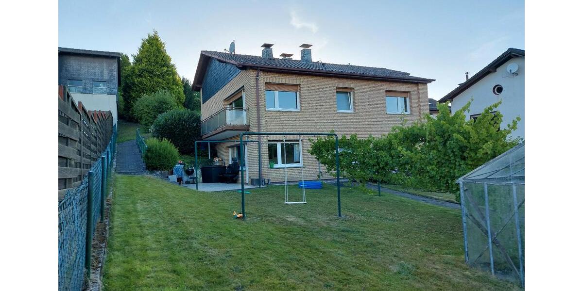 Erdgeschoßwohnung Wiehl - 3 Zimmer, 90 m&sup2;, 640&euro; | Angebot:27583748