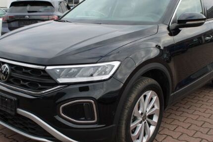 VW T-Roc 6.654 km 28.470 &euro; Attendorn 57439