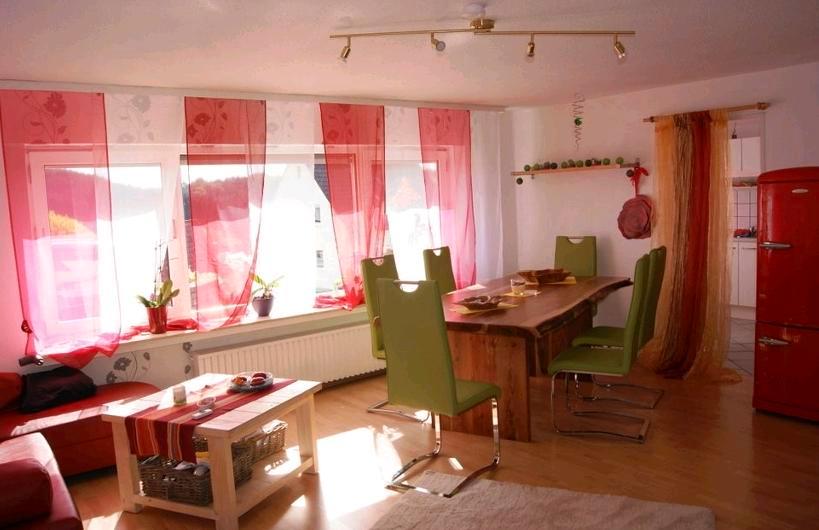 Mehrfamilienhaus, Wohnhaus Reichshof - 6 Zimmer, 200 m&sup2;, 330.000&euro; | Angebot:25161756