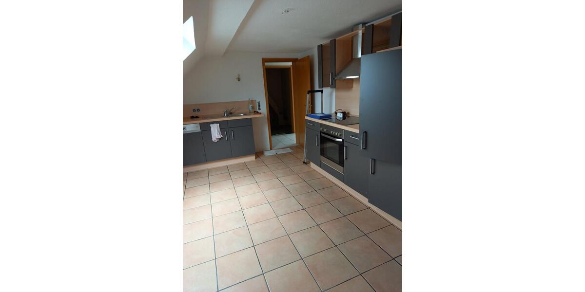 Dachgeschoßwohnung Radevormwald - 2.5 Zimmer, 70 m&sup2;, 455&euro; | Angebot:26415536