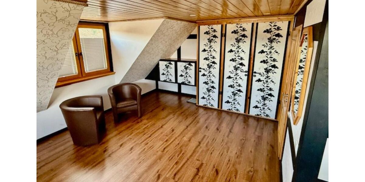 Einfamilienhaus Wissen - 10 Zimmer, 289 m&sup2;, 599.000&euro; | Angebot:25712086