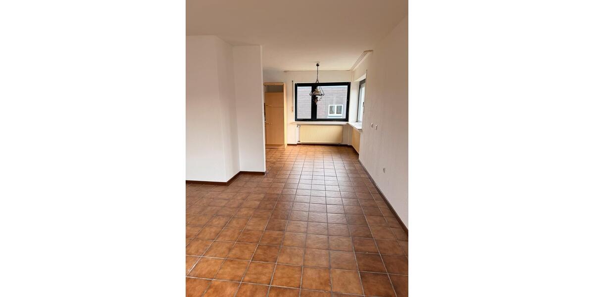 Etagenwohnung Lindlar - 3 Zimmer, 97 m&sup2;, 850&euro; | Angebot:24983734