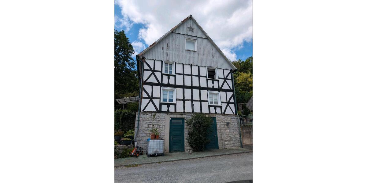 Einfamilienhaus Engelskirchen - 6 Zimmer, 190 m&sup2;, 390.000&euro; | Angebot:27534467