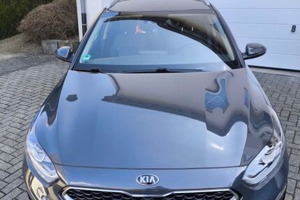 Kia ceed Sportswagon 71.000 km 18.100 &euro; Gummersbach 51645