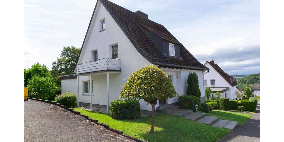 Einfamilienhaus Olpe - 6 Zimmer, 135 m&sup2;, 450.000&euro; | Angebot:26801305