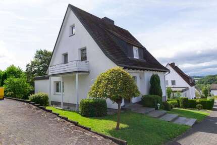 Haus Olpe - 6 Zimmer, 135 m&sup2;, 450.000&euro; | Angebot:26801305