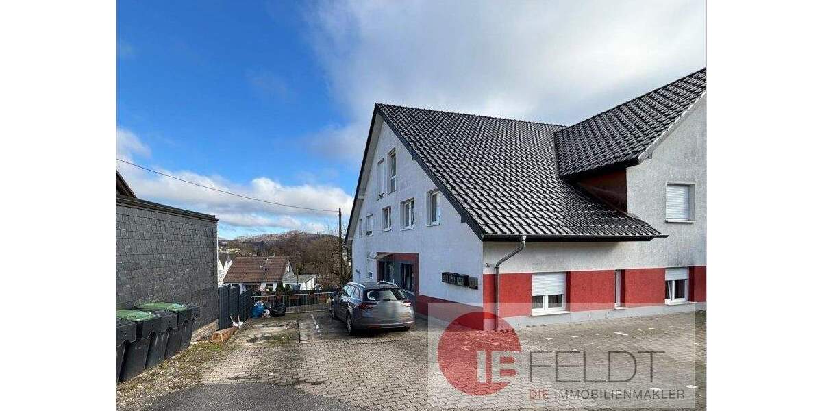 Etagenwohnung Gummersbach / Bernberg Bernberg - 5 Zimmer, 158 m&sup2;, 130.000&euro; | Angebot:25696102