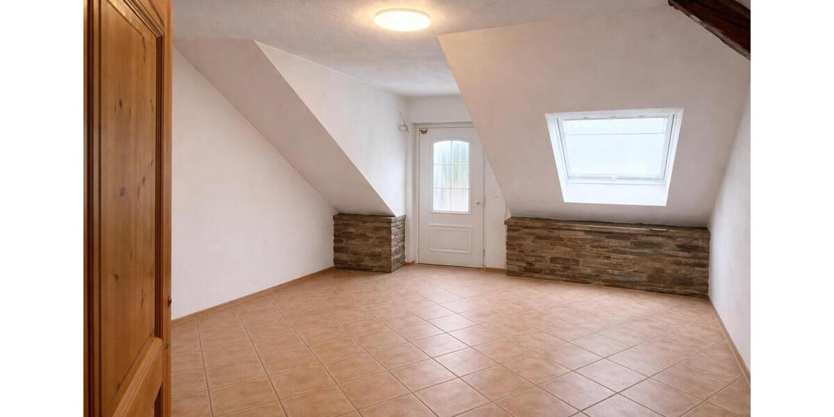 Einfamilienhaus Gummersbach Hepel - 5 Zimmer, 160 m&sup2;, 368.000&euro; | Angebot:25635844