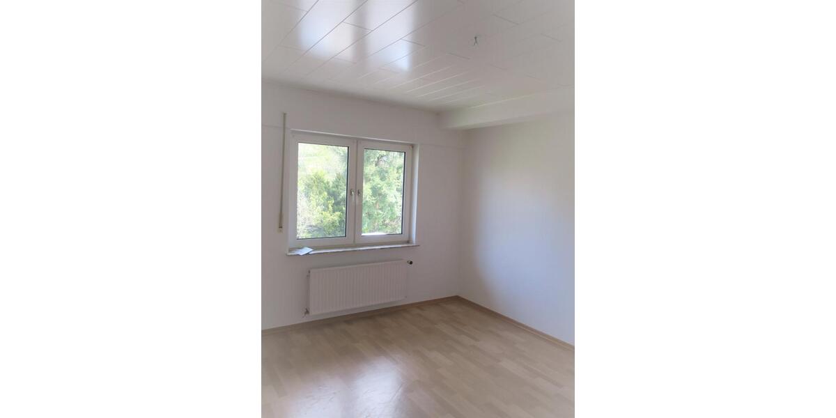 Etagenwohnung Waldbröl - 2 Zimmer, 67 m&sup2;, 500&euro; | Angebot:25478933