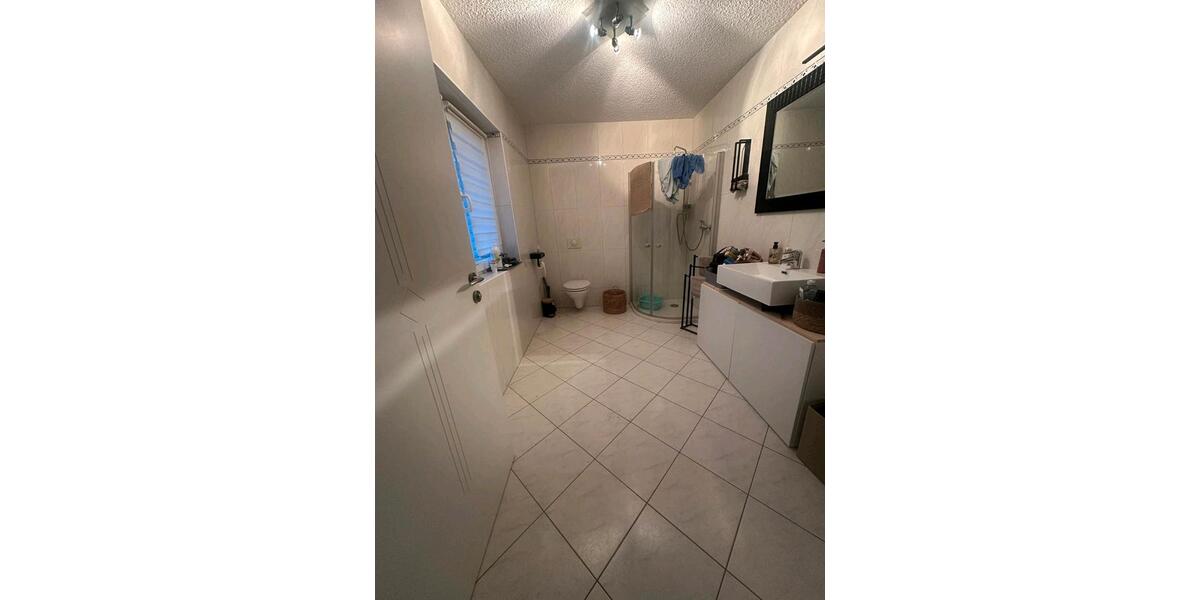 Einfamilienhaus Reichshof - 9 Zimmer, 147 m&sup2;, 490.000&euro; | Angebot:27186102