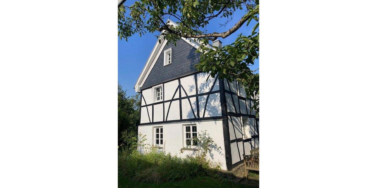 Einfamilienhaus Overath - 5 Zimmer, 190 m&sup2;, 1.980&euro; | Angebot:25993243