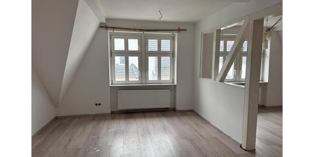Dachgeschoßwohnung Lüdenscheid - 3 Zimmer, 80 m&sup2;, 650&euro; | Angebot:25139504