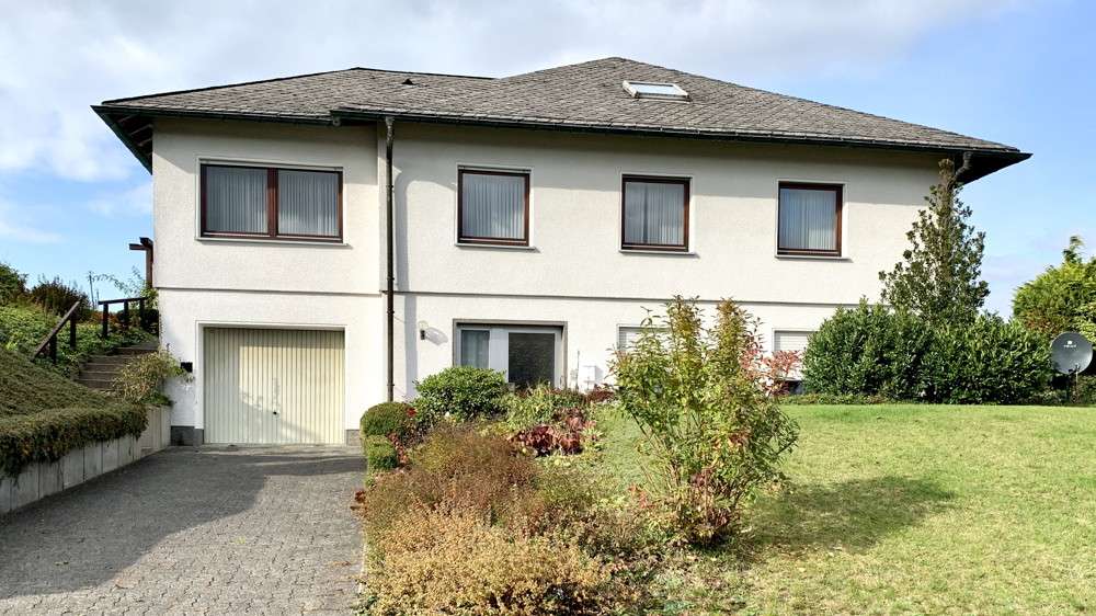 Einfamilienhaus Wenden / Hillmicke Hillmicke - 6 Zimmer, 262 m&sup2;, 450.000&euro; | Angebot:26381263