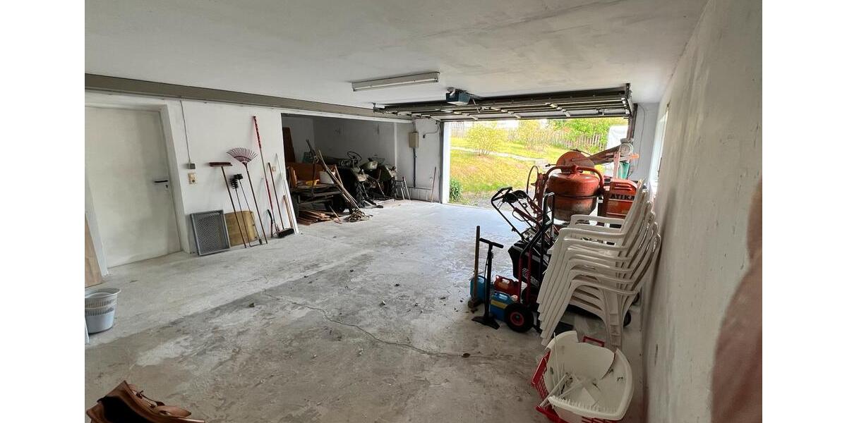 Einfamilienhaus Reichshof - 7 Zimmer, 190 m&sup2;, 1.600&euro; | Angebot:26434486