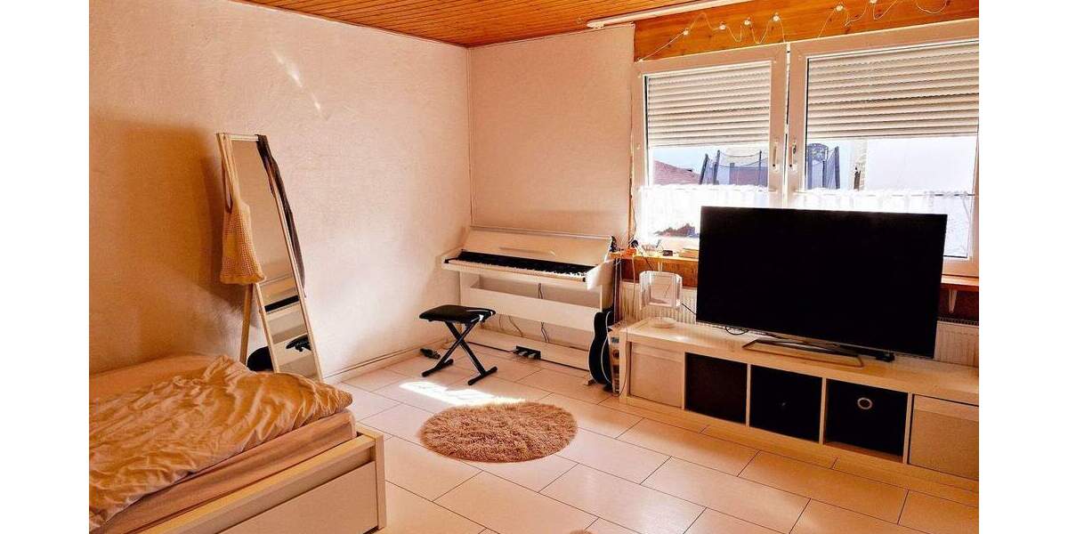 Mehrfamilienhaus, Wohnhaus Wiehl / Bielstein Bielstein - 9 Zimmer, 231 m&sup2;, 383.000&euro; | Angebot:25742525