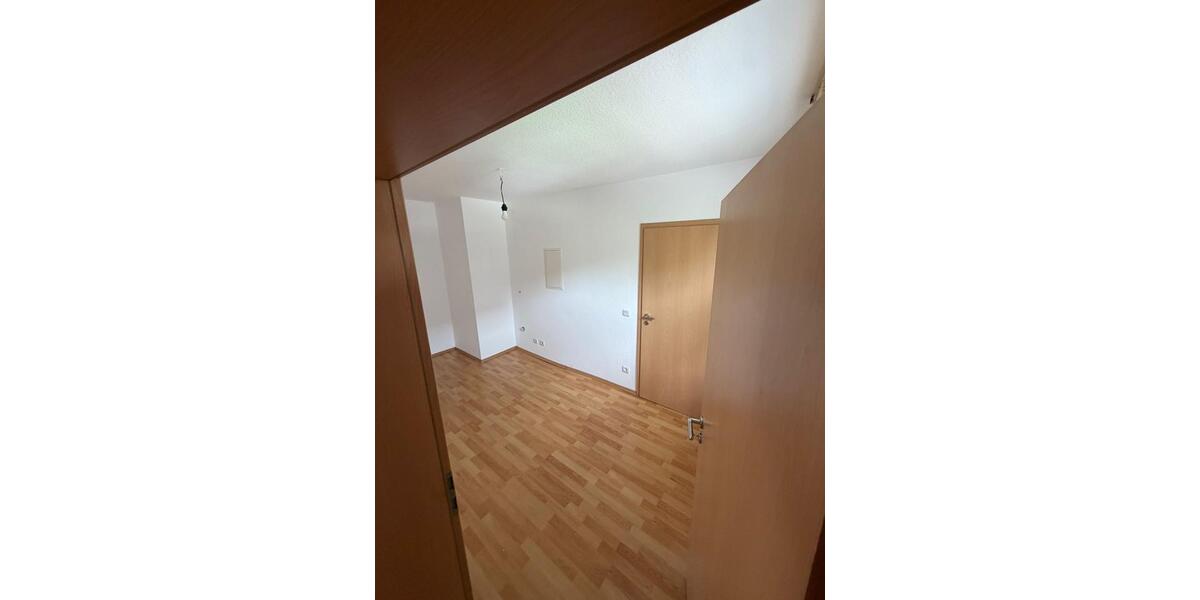 Etagenwohnung Olpe - 3 Zimmer, 65 m&sup2;, 700&euro; | Angebot:26415640