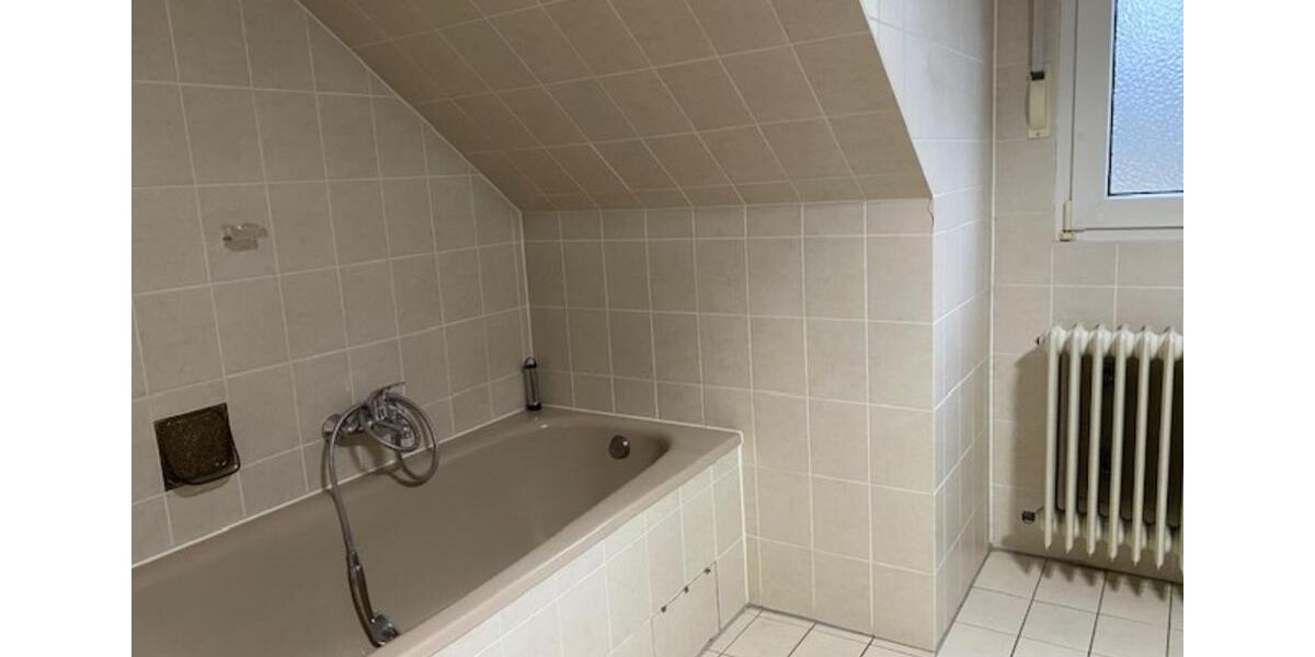 Dachgeschoßwohnung Lüdenscheid Brügge - 2 Zimmer, 69 m&sup2;, 550&euro; | Angebot:24334600