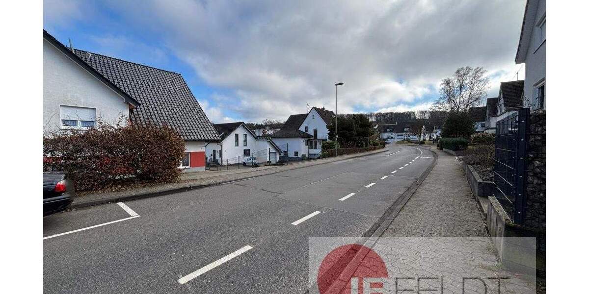 Etagenwohnung Gummersbach / Bernberg Bernberg - 5 Zimmer, 158 m&sup2;, 156.000&euro; | Angebot:25696102