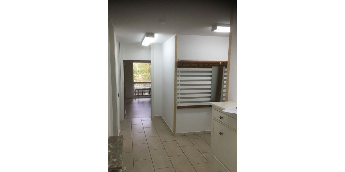 4 Zimmer, Küche, Bad, Gäste-WC, 2x Balkon SW. EGre - 4- Lüdenscheid Brügge | Angebot:27142339