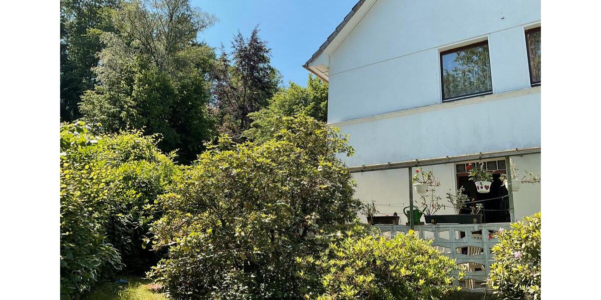 Einfamilienhaus Waldbröl - 8 Zimmer, 150 m&sup2;, 220.000&euro; | Angebot:26061112