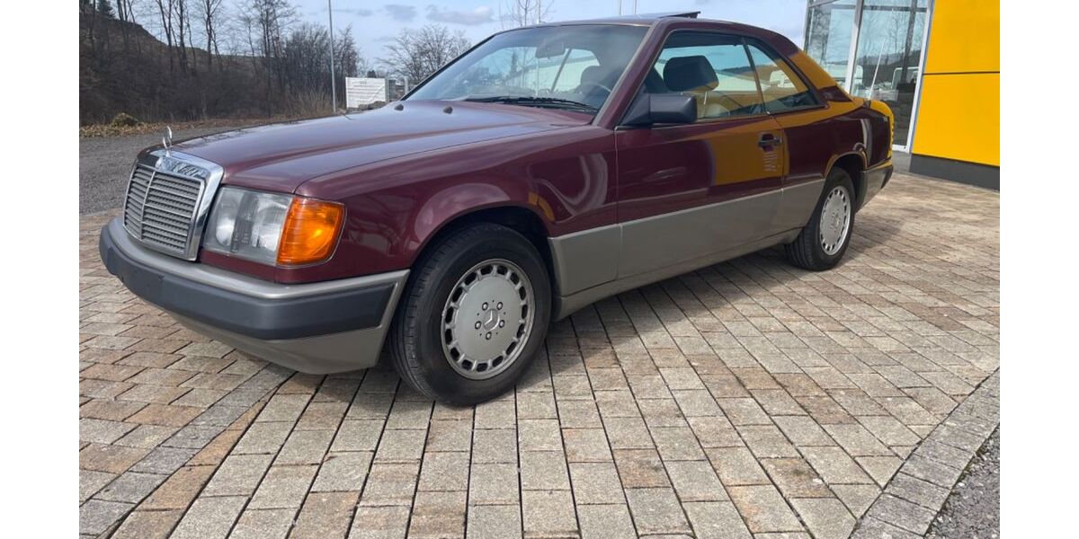 Mercedes-Benz CE 300 133.000 km 13.950 &euro; Meinerzhagen 58540