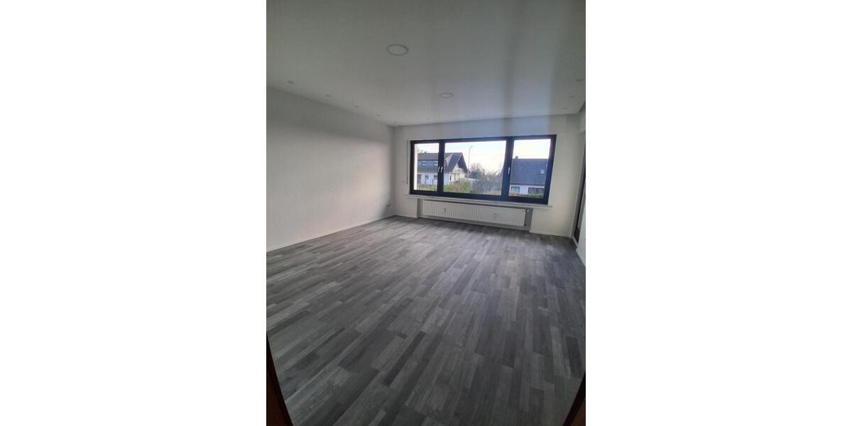 Etagenwohnung Wiehl - 4 Zimmer, 101 m&sup2;, 960&euro; | Angebot:25920076