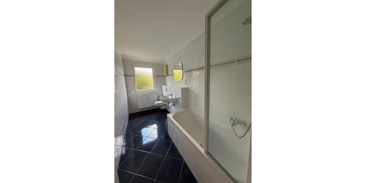 Dachgeschoßwohnung Olpe - 4 Zimmer, 80 m&sup2;, 225.000&euro; | Angebot:27181327